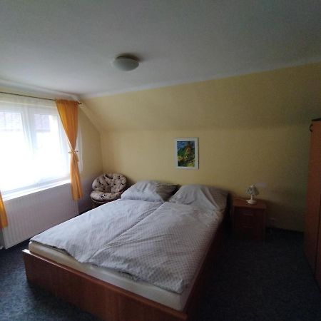 Apartman Se Zahradou 克尔诺夫 外观 照片