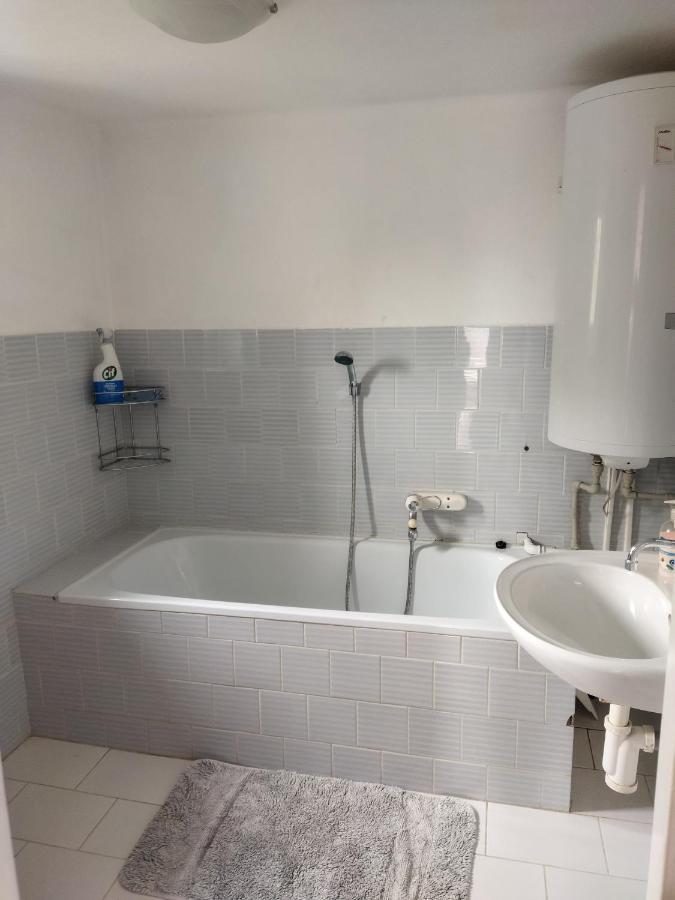 Apartman Se Zahradou 克尔诺夫 外观 照片